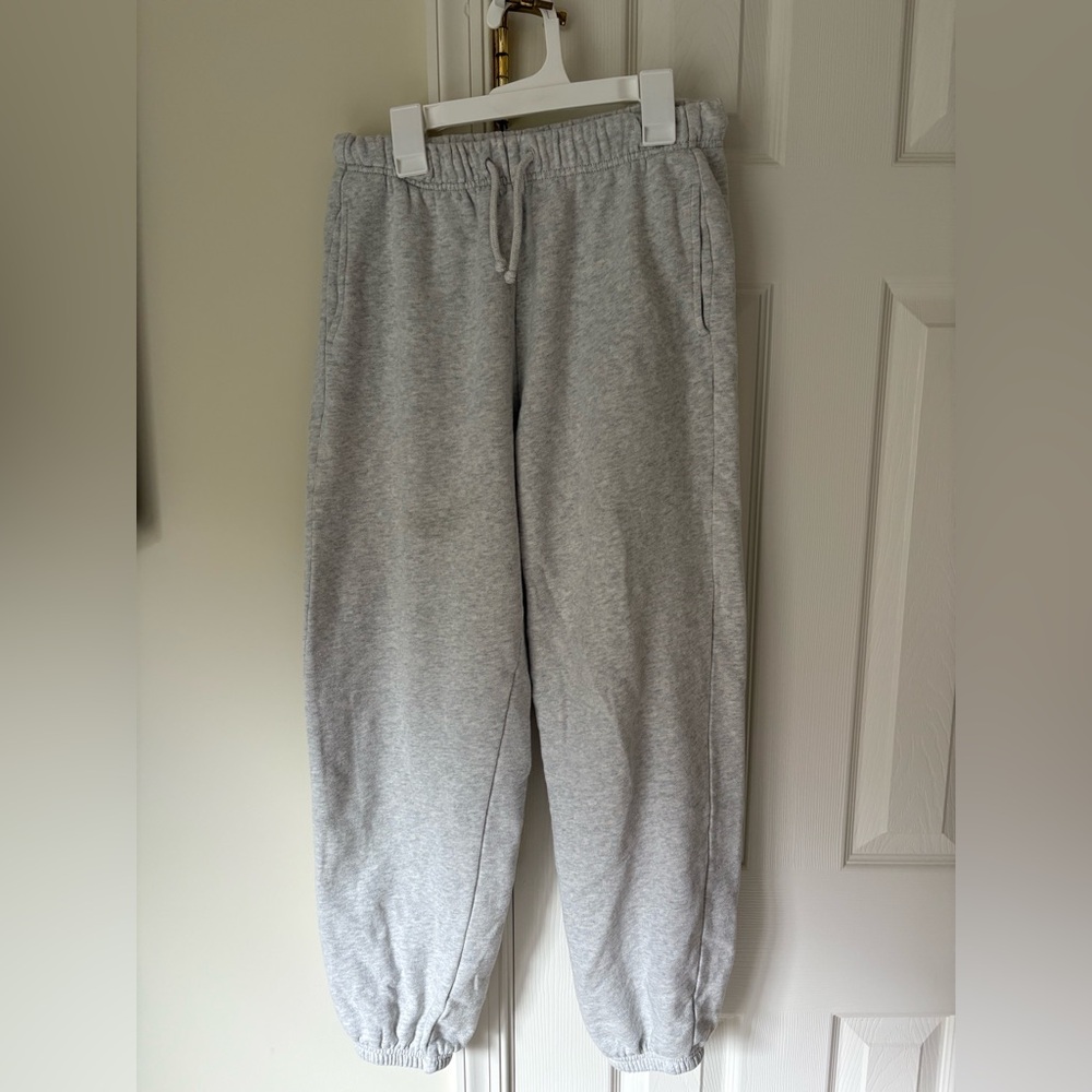Old Navy Gray Sweatpants – Size S, Drawstring Waist, Cuffed